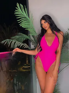 Ariana escort in Dubai