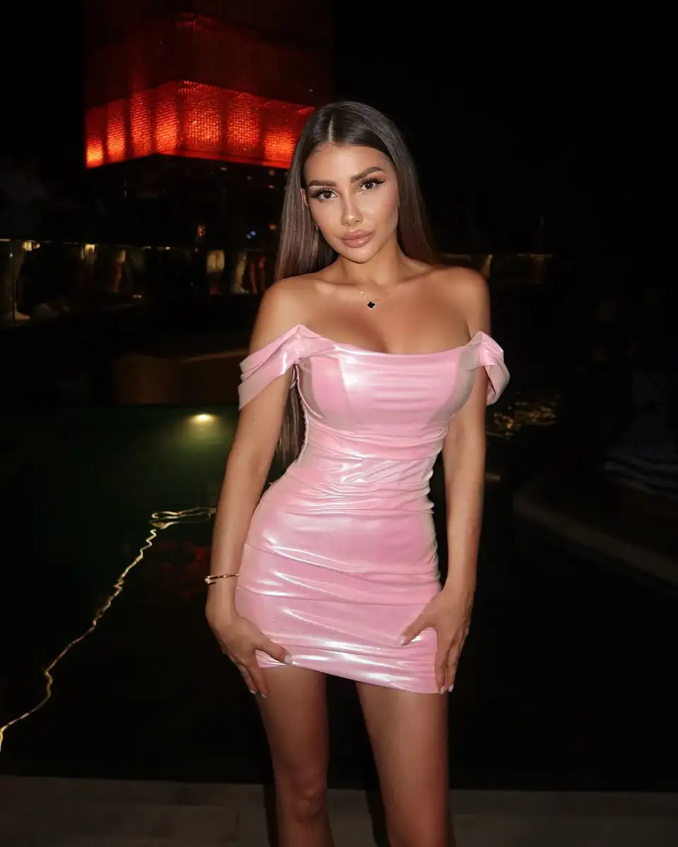 Cecilia escort in Dubai