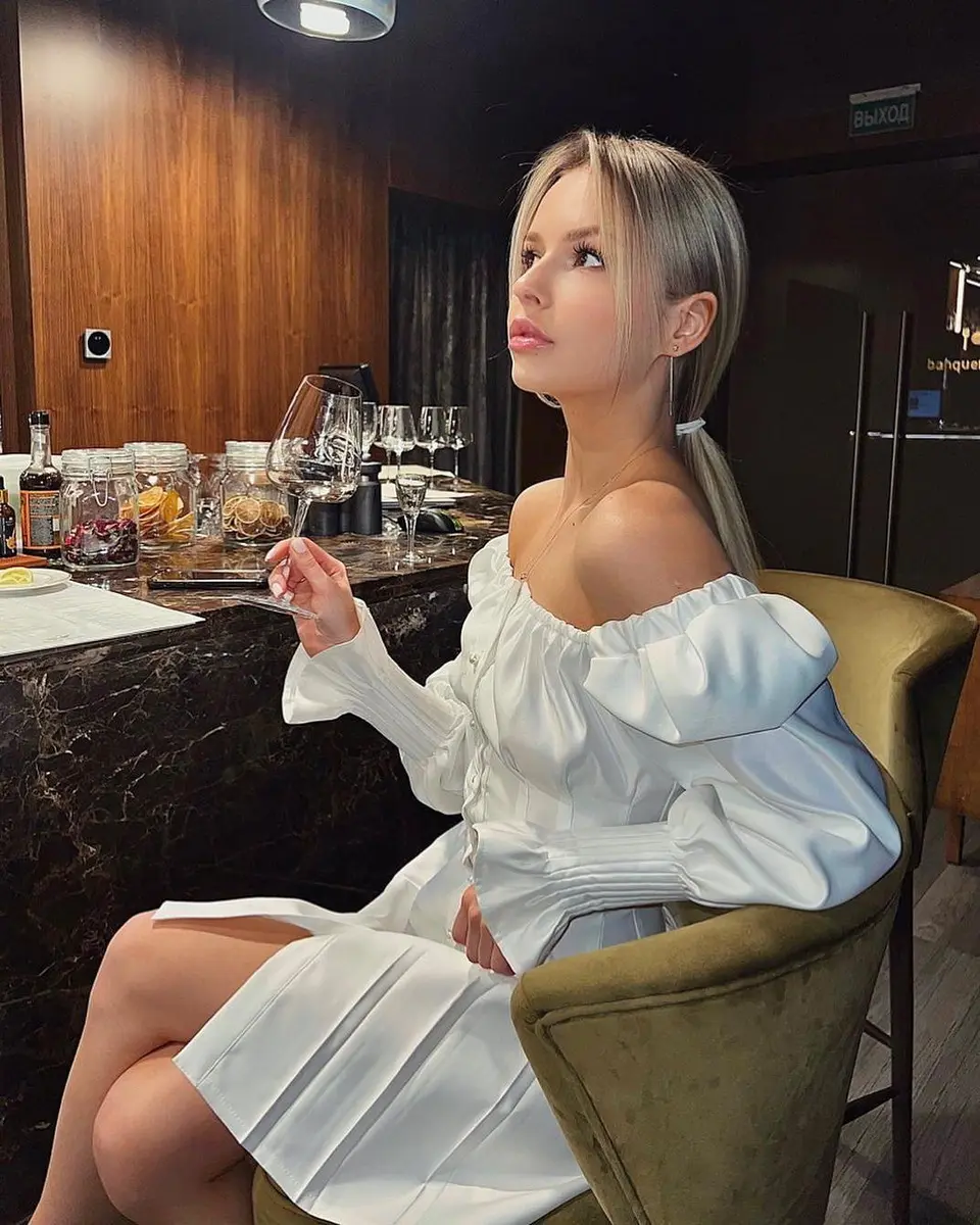 Estelle escort in Dubai