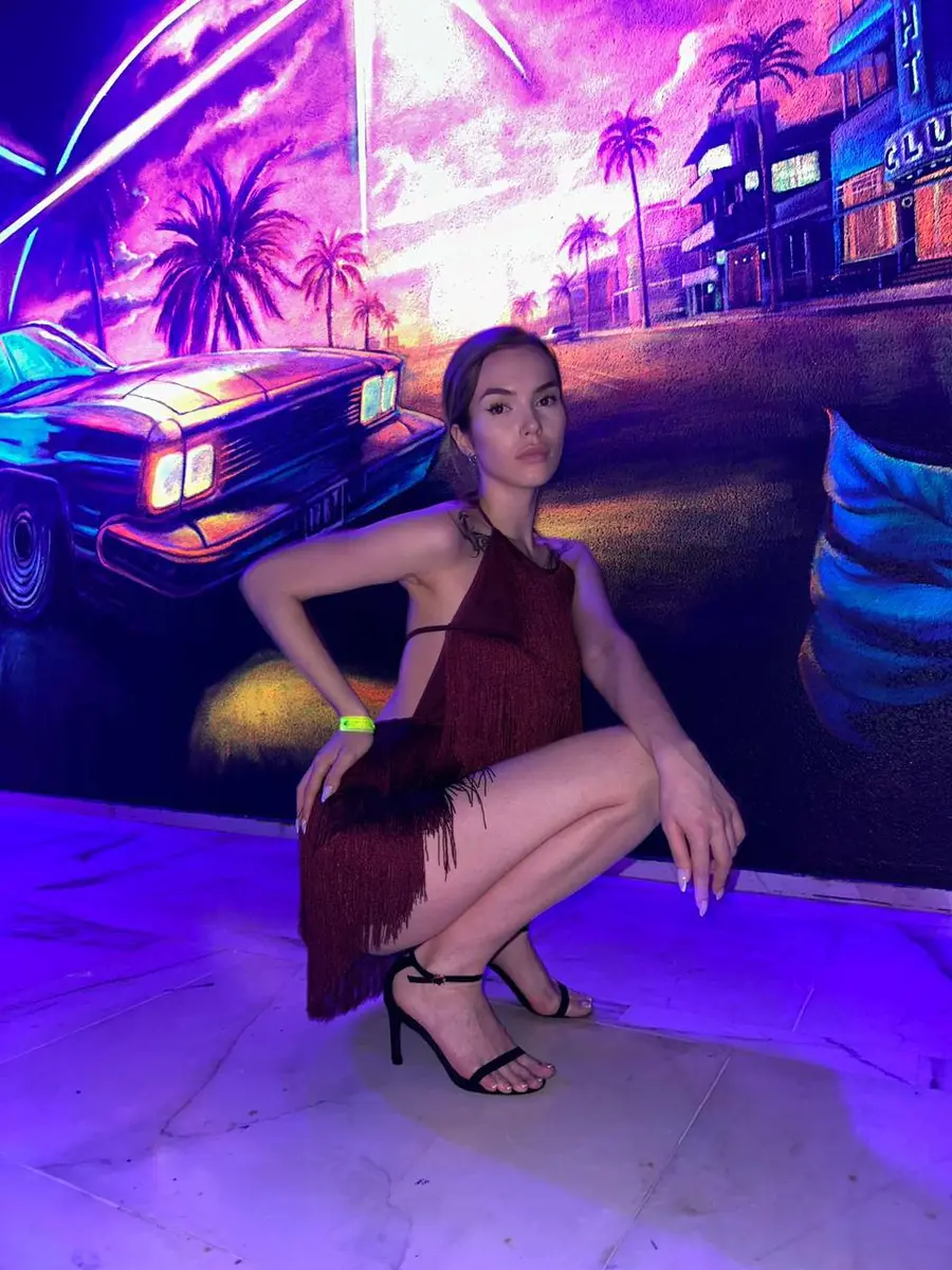 Zhenya escort in Dubai